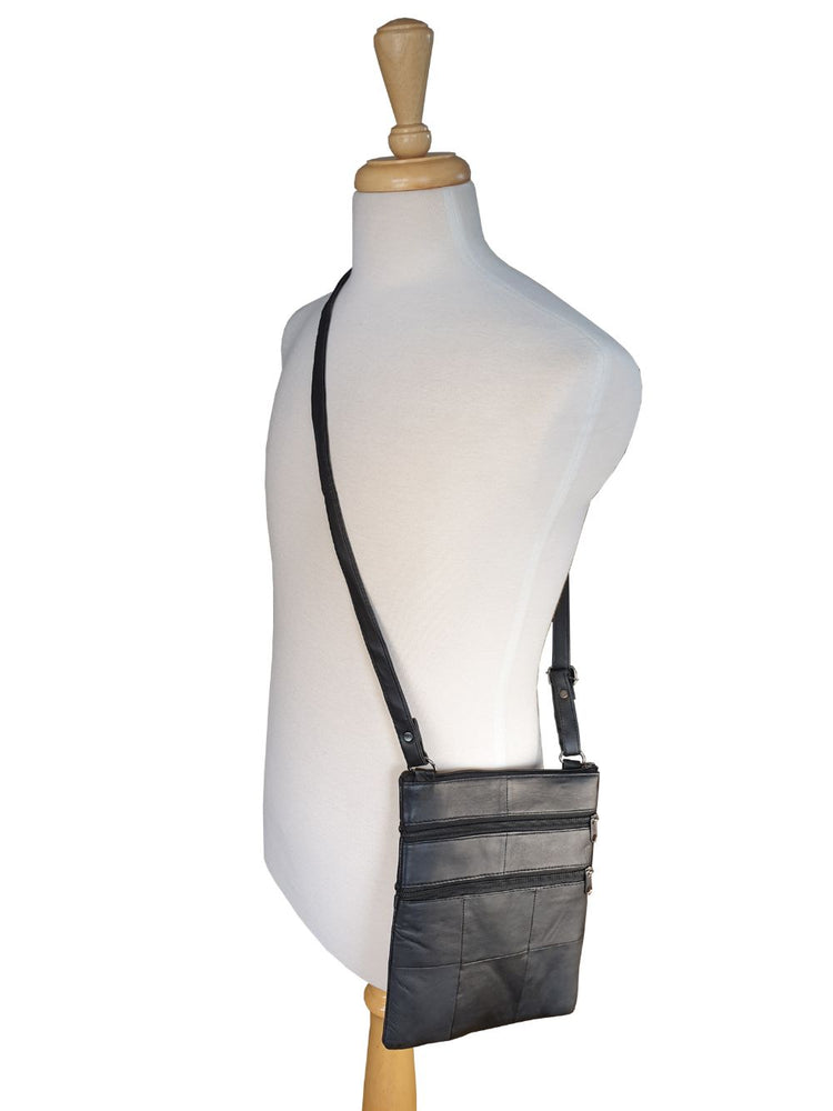 Load image into Gallery viewer,  Roamlite Cross Body Pouch Black Leather RL117 life 2