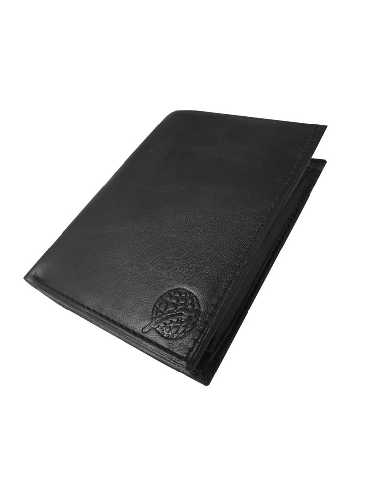 Load image into Gallery viewer, Roamlite Mens suit Wallet Black Leather RL23 side